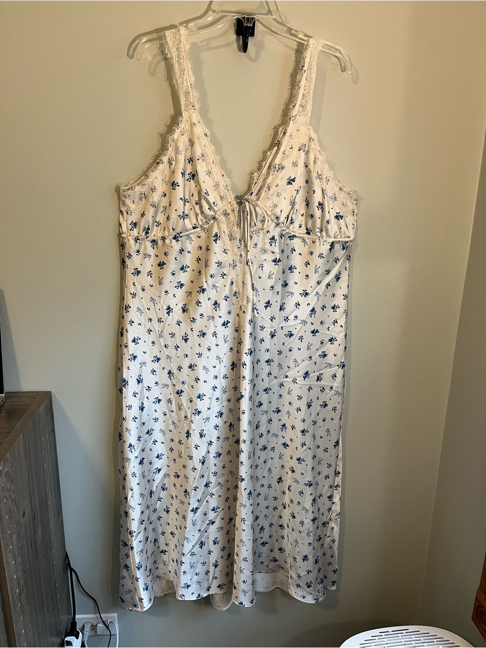 FOREVER 21 White & Blue Satin Floral Print Midi Dress with Lace Accents